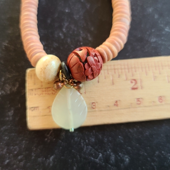 Vintage Beaded Stretchy Bracelet - Picture 8 of 10
